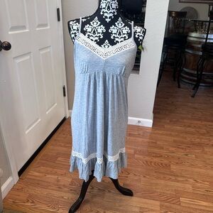 Artisan Ny Gray soft Night gown dress with Lace Detail